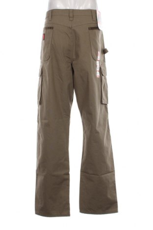 Мъжки панталон Wrangler, Размер XXL, Цвят Бежов, Цена 75,24 лв.