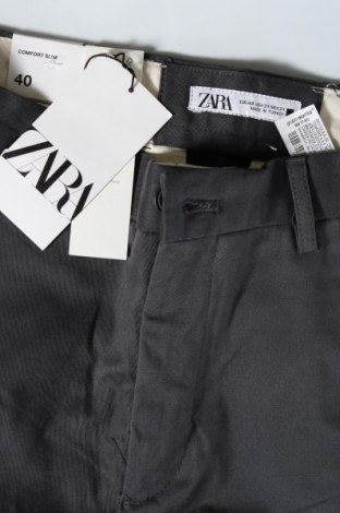 Pantaloni de bărbați Zara, Mărime M, Culoare Gri, Preț 74,39 Lei