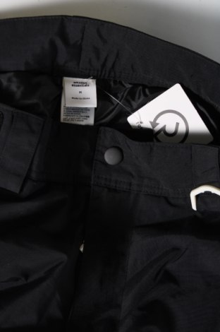 Мъжки панталон за зимни спортове Amazon Essentials, Размер L, Цвят Черен, Цена 61,20 лв.