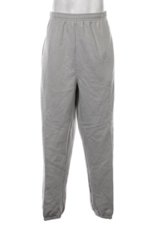 Pantaloni trening de bărbați Urban Classics, Mărime 4XL, Culoare Gri, Preț 145,66 Lei