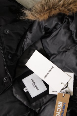Ανδρικό μπουφάν Jack & Jones, Μέγεθος XL, Χρώμα Μαύρο, Τιμή 30,85 €
