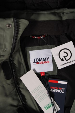Мъжко яке Tommy Jeans, Размер XS, Цвят Зелен, Цена 355,00 лв.