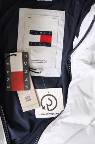 Herrenjacke Tommy Jeans, Größe M, Farbe Weiß, Preis 151,88 €