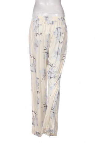 Pyjama Calida, Größe S, Farbe Mehrfarbig, Preis 60,31 €