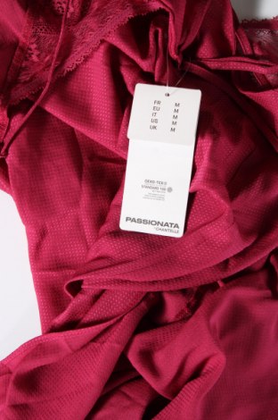 Pyžamo  Passionata, Velikost M, Barva Červená, Cena  633,00 Kč
