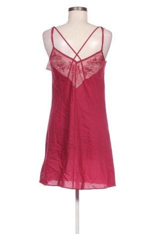 Пижама Passionata, Размер M, Цвят Червен, Цена 37,76 лв.