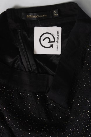 Rock Bershka, Größe S, Farbe Schwarz, Preis € 2,64