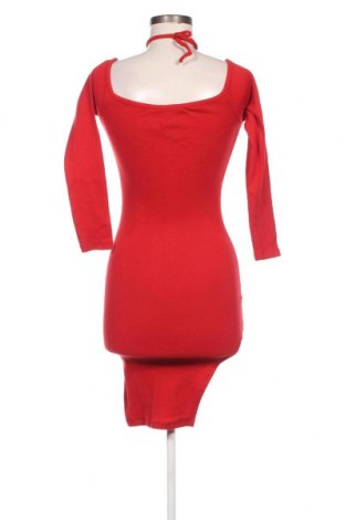 Šaty , Velikost M, Barva Červená, Cena  92,00 Kč
