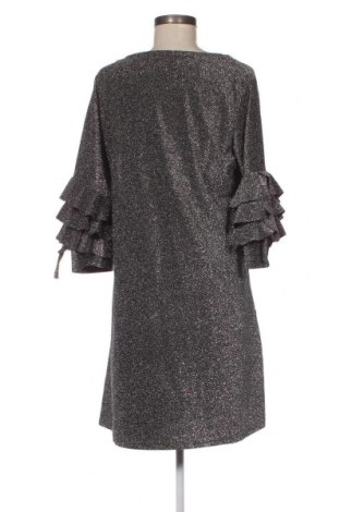 Kleid, Größe M, Farbe Silber, Preis € 24,22