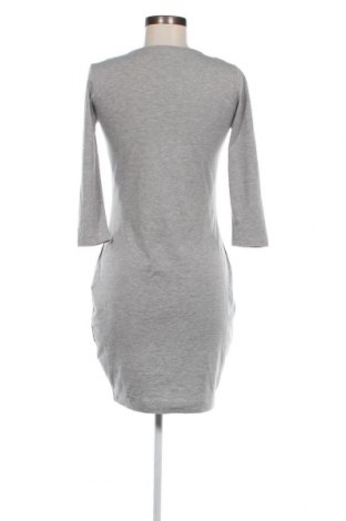 Kleid, Größe M, Farbe Grau, Preis € 5,05