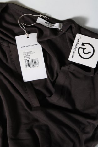 Kleid About You, Größe XL, Farbe Grau, Preis 16,15 €