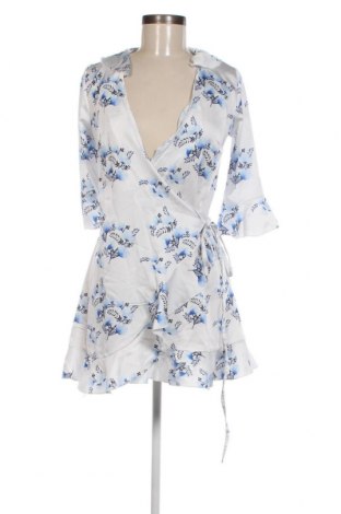 Kleid Chiara Ferragni, Größe S, Farbe Weiß, Preis 80,11 €