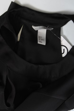 Рокля H&M, Размер XS, Цвят Черен, Цена 29,01 лв.