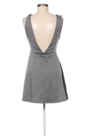 Kleid H&M Divided, Größe M, Farbe Grau, Preis 6,26 €