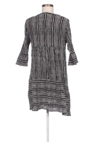 Φόρεμα Janina, Μέγεθος M, Χρώμα Πολύχρωμο, Τιμή 4,49 €