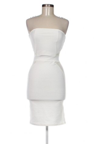 Kleid Nikka, Größe M, Farbe Weiß, Preis 19,29 €