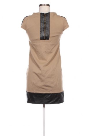 Kleid One, Größe M, Farbe Braun, Preis € 7,31