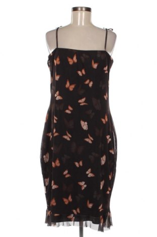 Kleid Pretty Little Thing, Größe 3XL, Farbe Schwarz, Preis 11,87 €