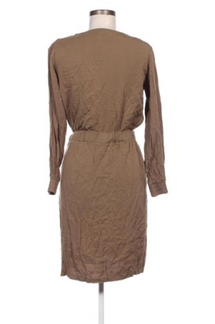 Kleid Reken Maar, Größe M, Farbe Grün, Preis 11,09 €