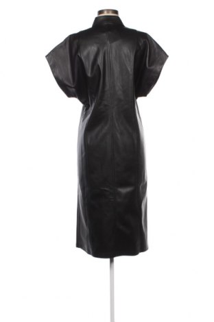 Šaty  Sisley, Veľkosť M, Farba Čierna, Cena  58,64 €