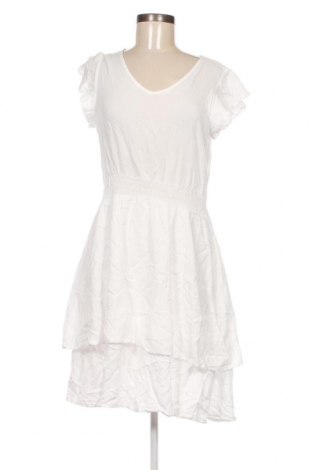 Kleid Sublevel, Größe M, Farbe Weiß, Preis 9,08 €