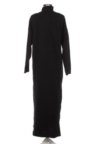 Šaty  Trendyol, Velikost S, Barva Černá, Cena  665,00 Kč