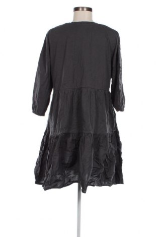 Kleid Zara, Größe L, Farbe Grau, Preis 13,92 €