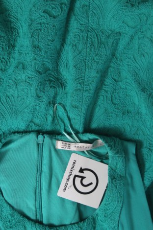 Рокля Zara Trafaluc, Размер M, Цвят Зелен, Цена 34,10 лв.