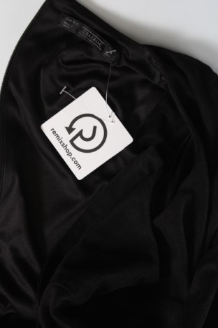 Рокля Zara Trafaluc, Размер XS, Цвят Черен, Цена 6,80 лв.