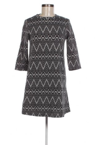 Kleid Zara Trafaluc, Größe M, Farbe Mehrfarbig, Preis € 3,79