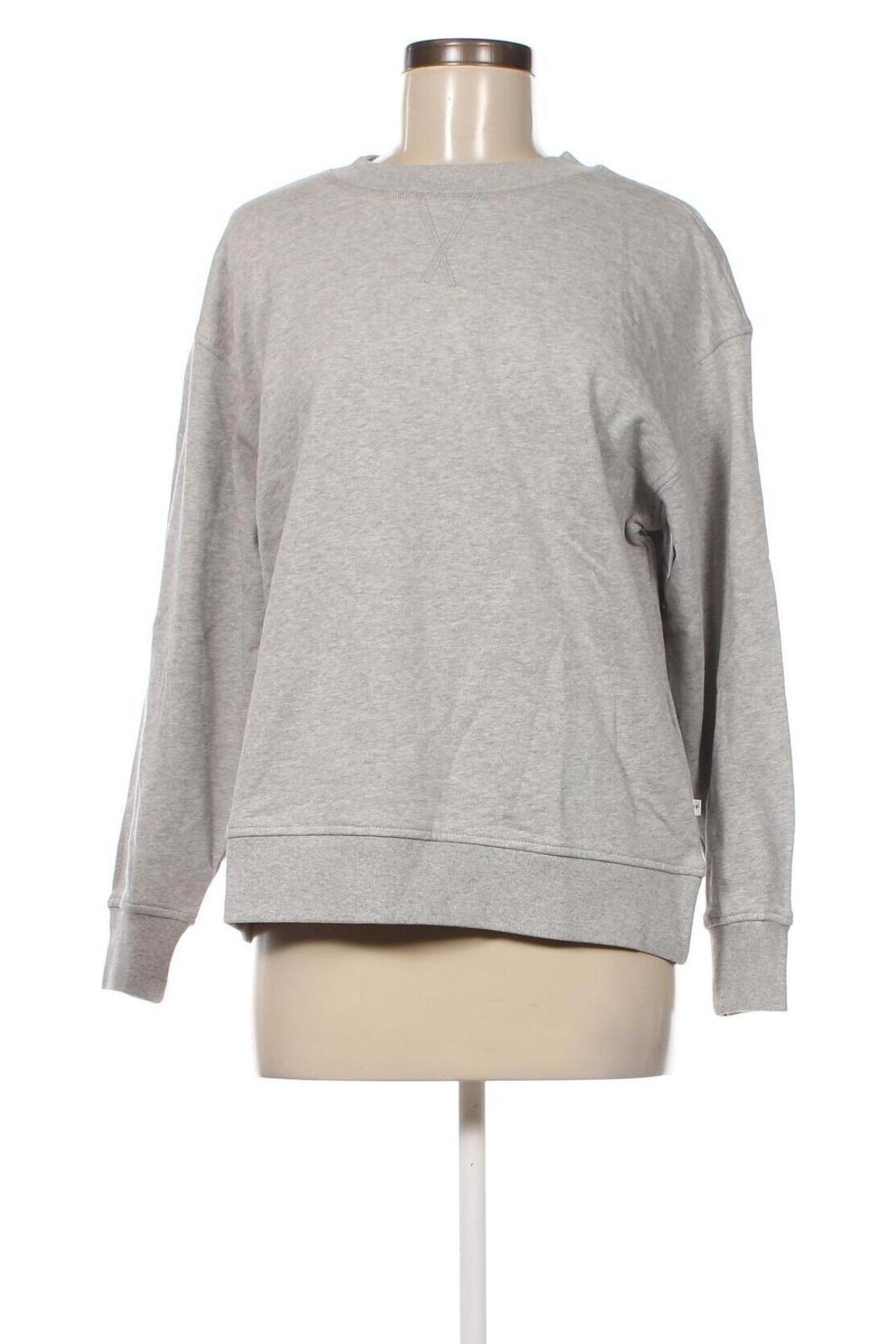 Damen Shirt Selected Femme, Größe XS, Farbe Grau, Preis 42,27 €
