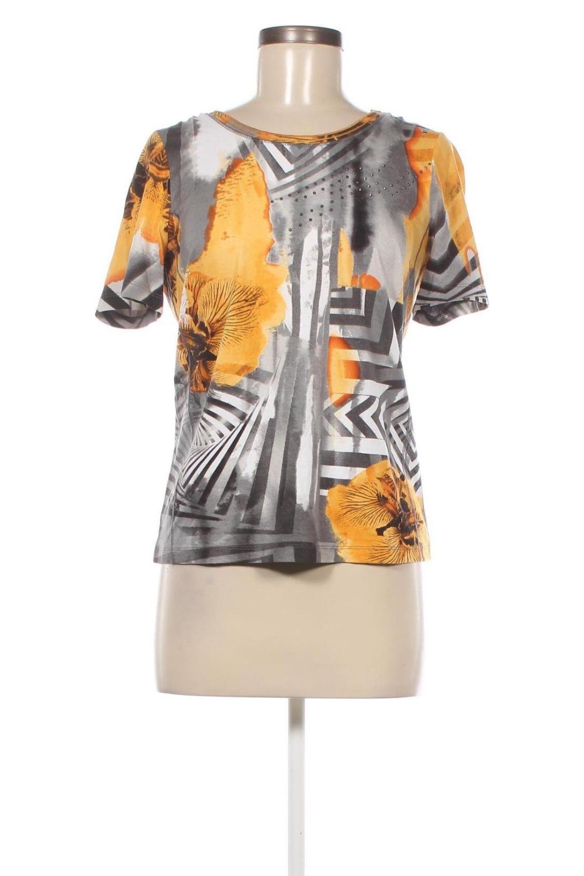Γυναικείο t-shirt Bonita, Μέγεθος S, Χρώμα Πολύχρωμο, Τιμή 8,04 €