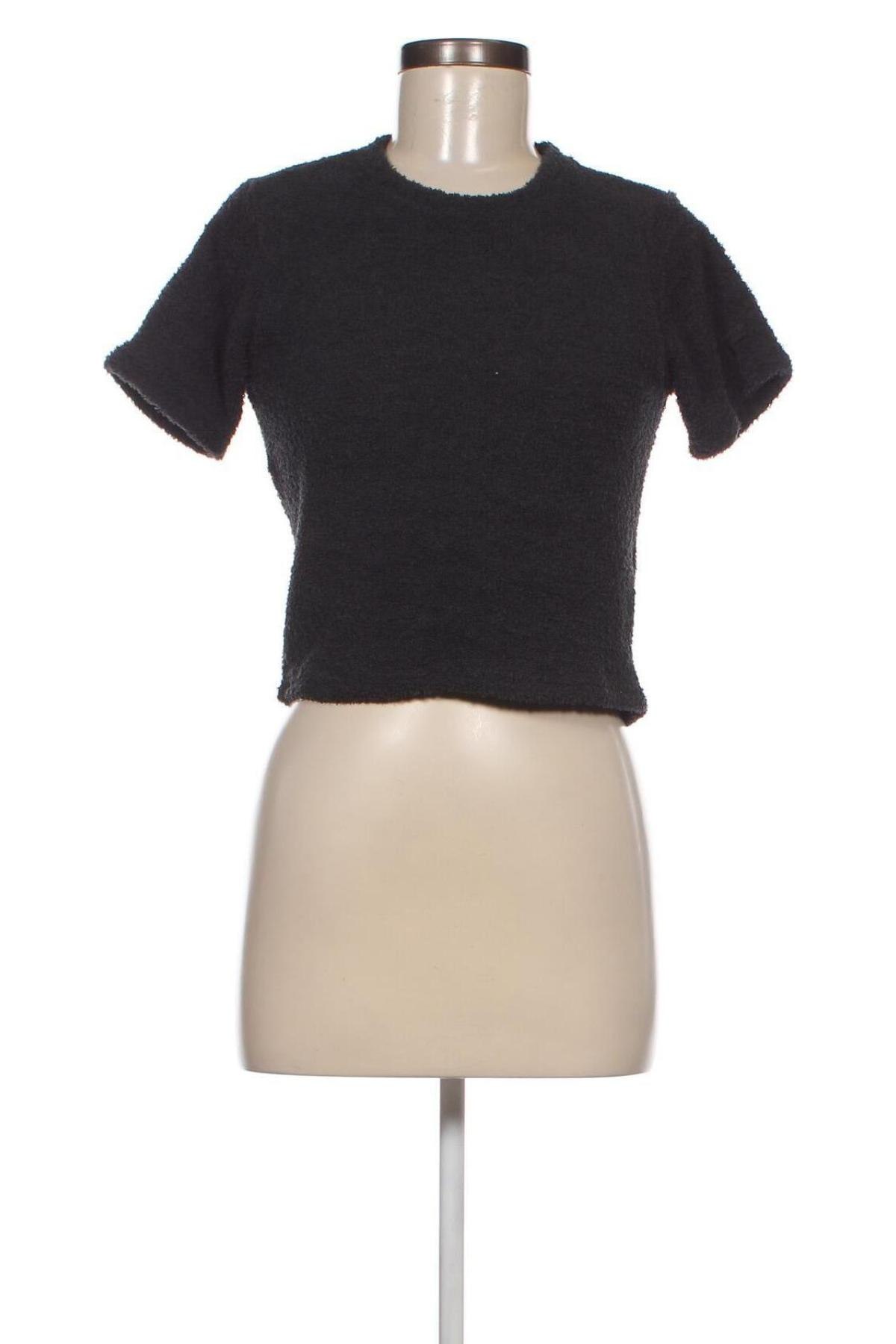 Γυναικείο t-shirt FILA, Μέγεθος M, Χρώμα Γκρί, Τιμή 12,26 €