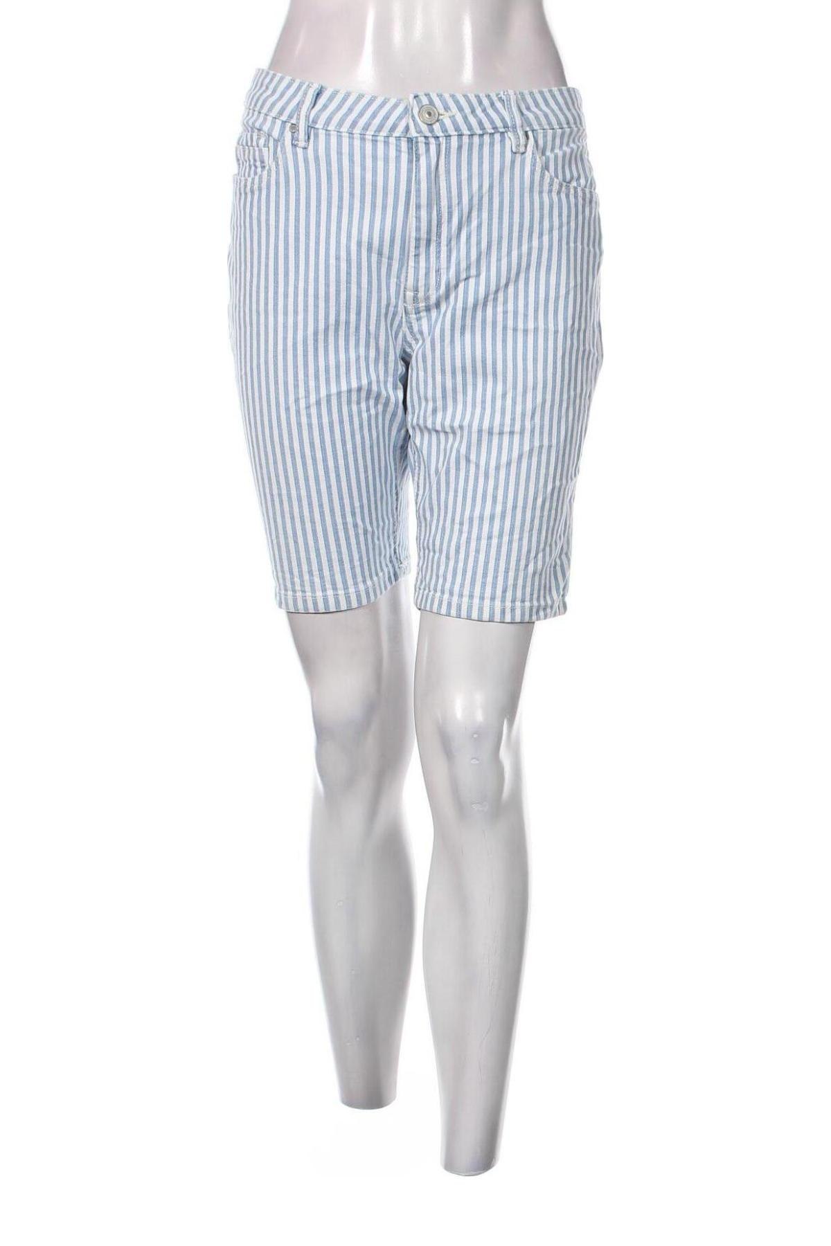 Дамски къс панталон C&A, Размер L, Цвят Многоцветен, Цена 19,00 лв.