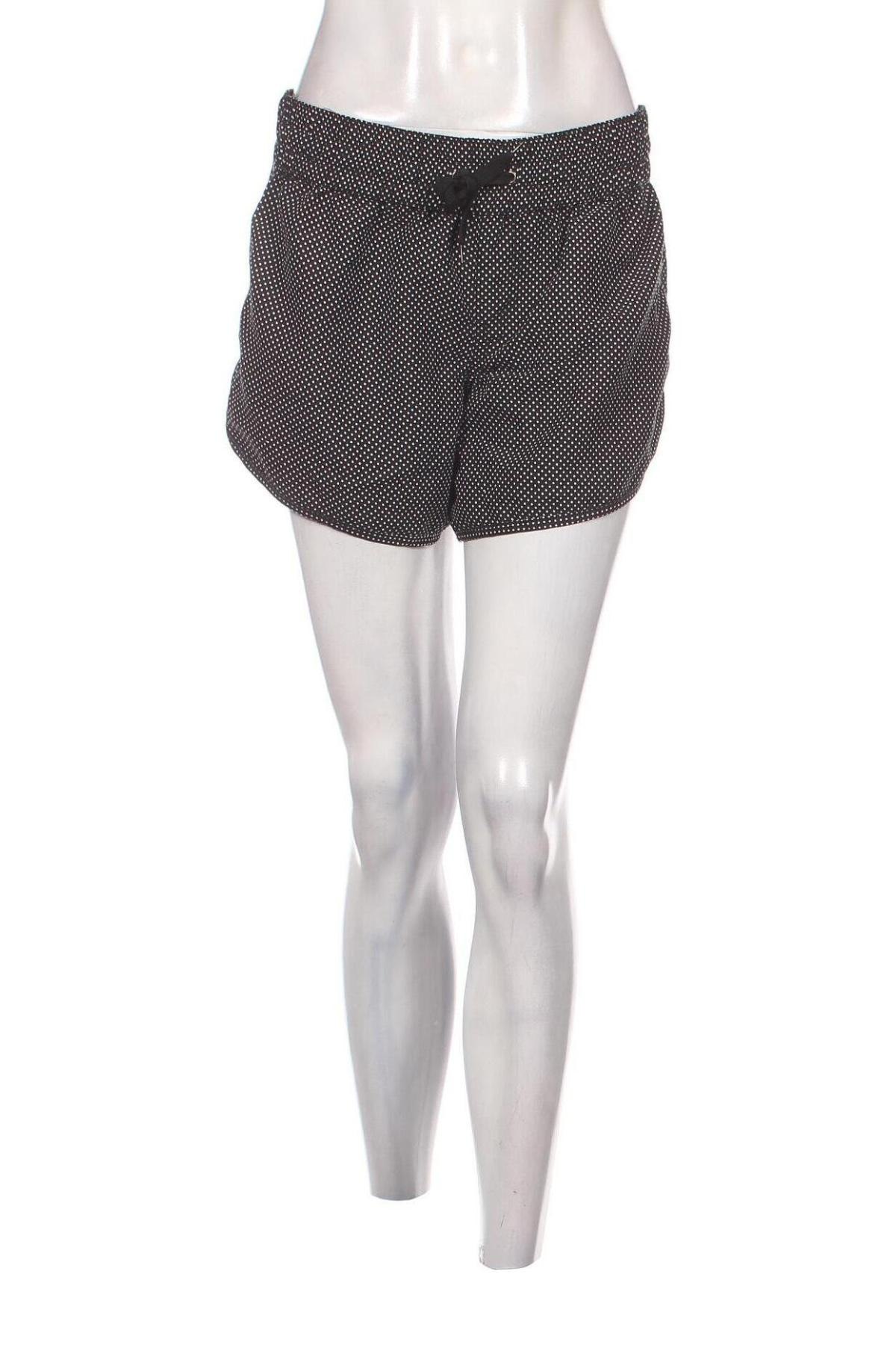 Γυναικείο κοντό παντελόνι Now, Μέγεθος S, Χρώμα Μαύρο, Τιμή 4,58 €
