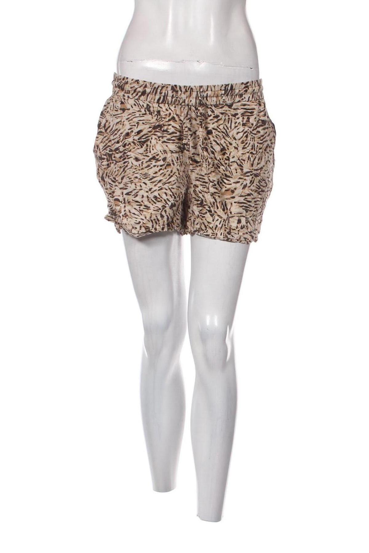 Дамски къс панталон Vero Moda, Размер L, Цвят Многоцветен, Цена 8,10 лв.