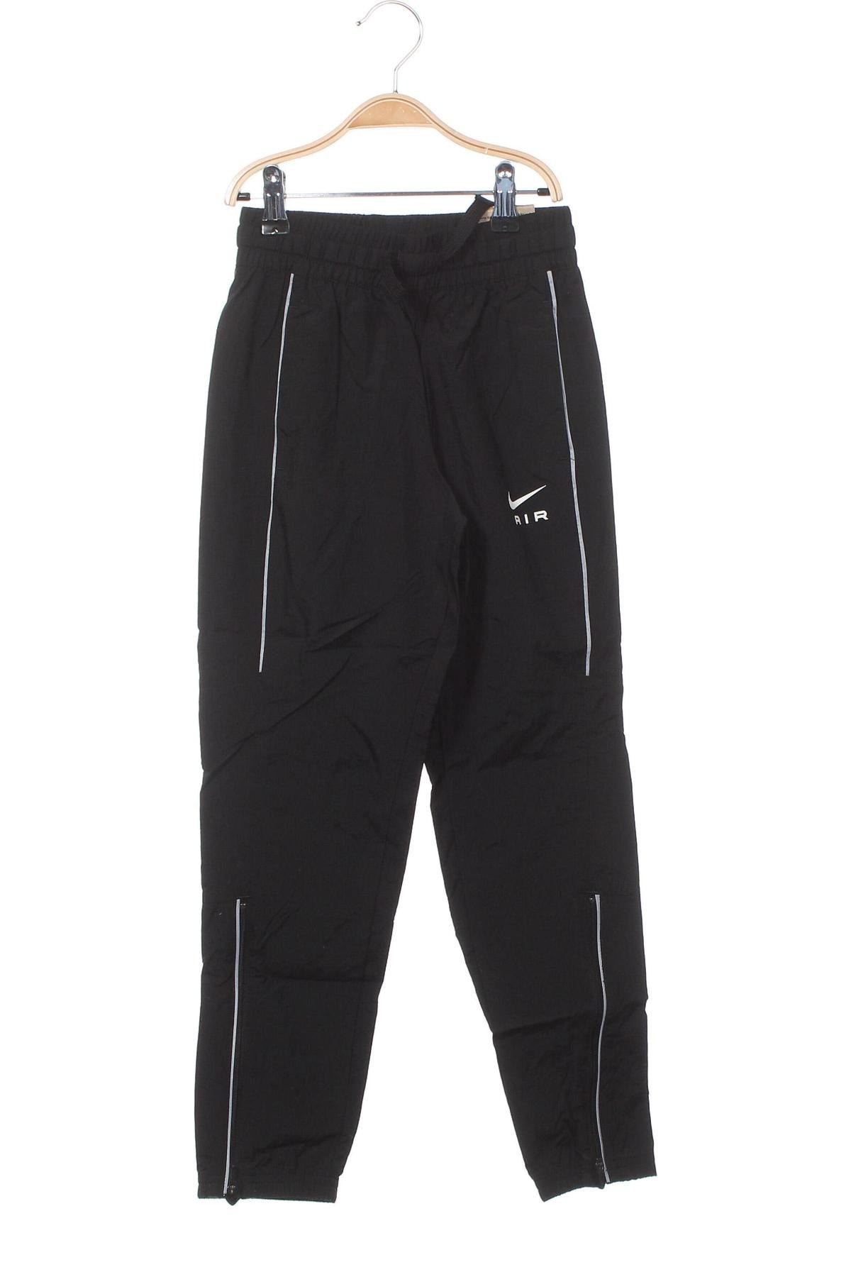 Detské tepláky Nike, Veľkosť 6-7y/ 122-128 cm, Farba Čierna, Cena  38,28 €