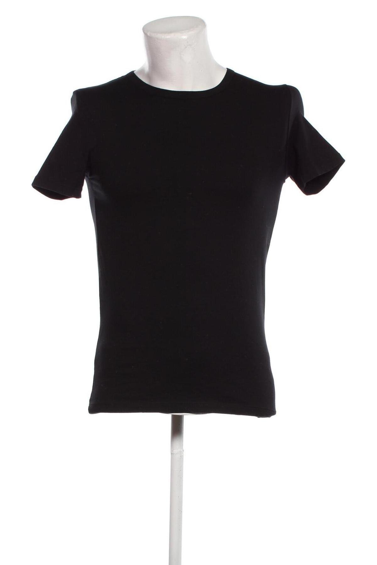 Pánske tričko  BOSS, Veľkosť S, Farba Čierna, Cena  29,22 €