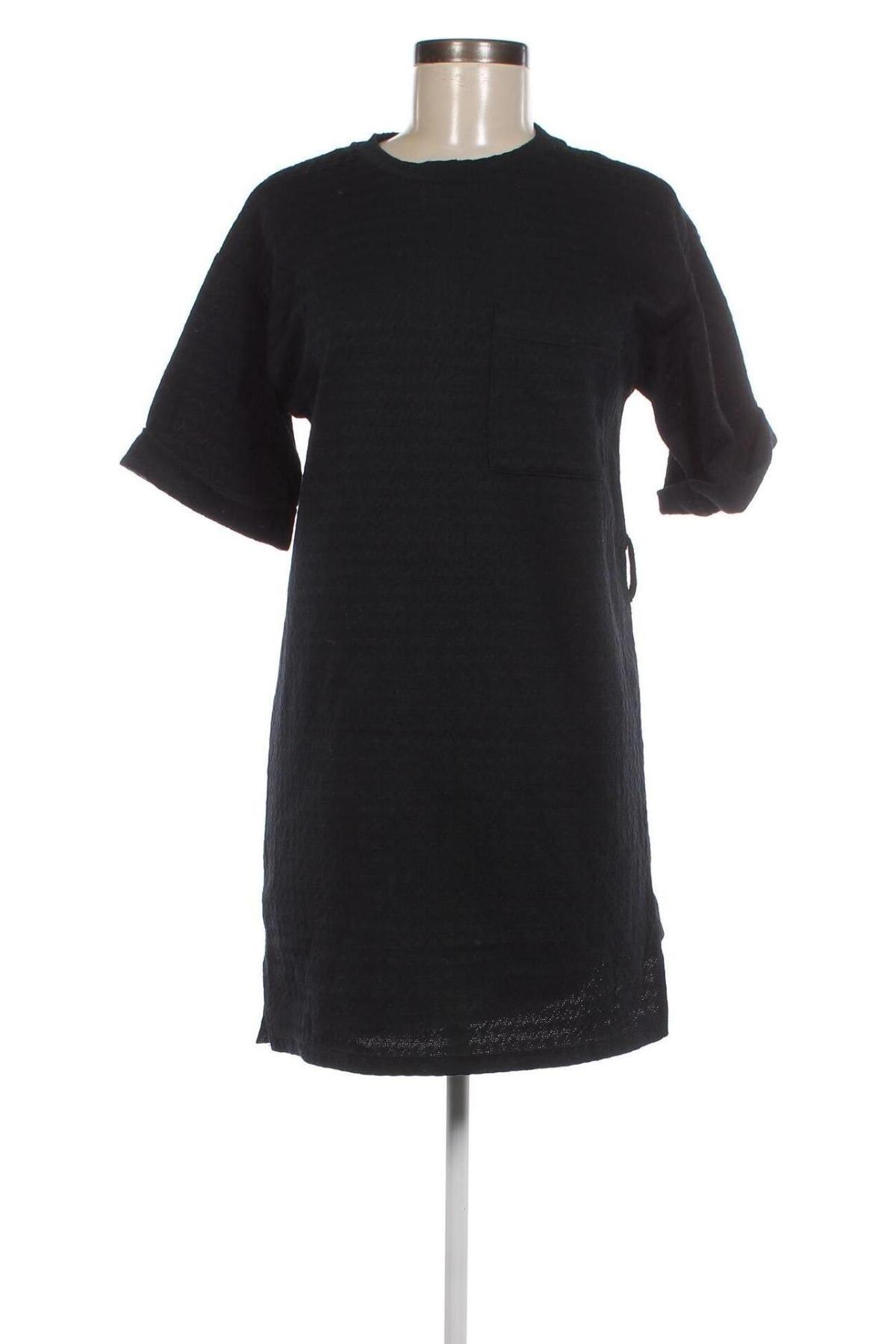 Φόρεμα Bershka, Μέγεθος S, Χρώμα Μαύρο, Τιμή 8,61 €