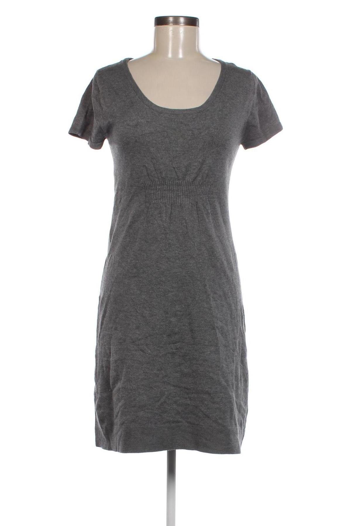 Kleid Monari, Größe M, Farbe Grau, Preis 22,17 €