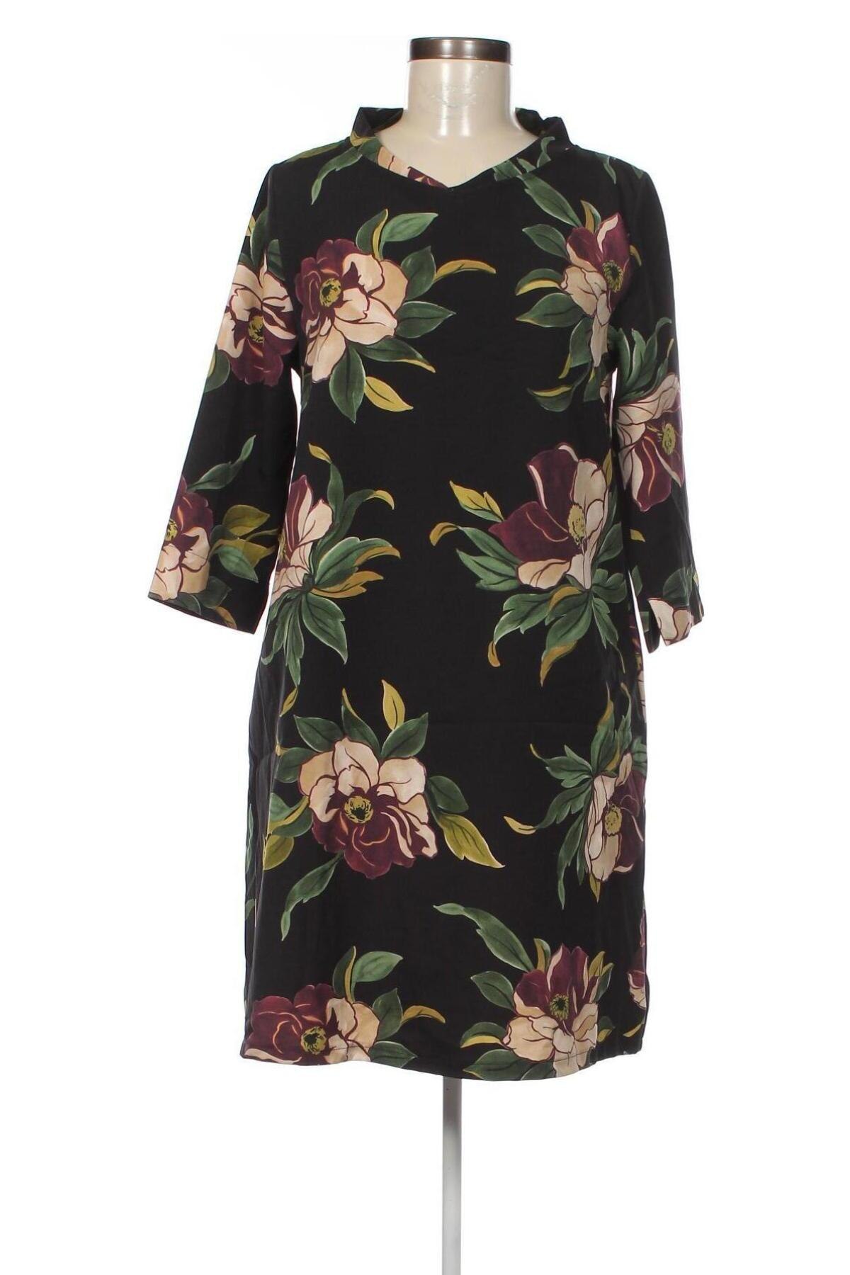 Kleid No-Na, Größe M, Farbe Mehrfarbig, Preis 4,97 €