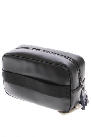 Kabelka  Tommy Hilfiger, Barva Černá, Cena  2 549,00 Kč