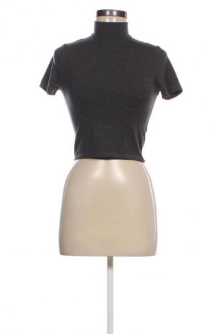 Bluză de femei Forever 21, Mărime S, Culoare Gri, Preț 39,82 Lei