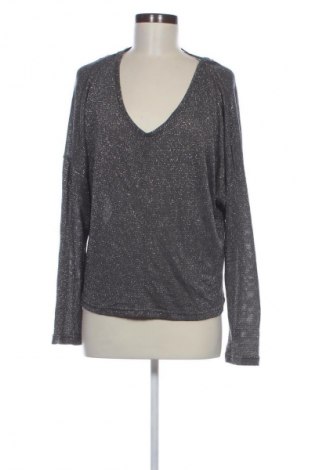 Bluză de femei ONLY, Mărime S, Culoare Argintiu, Preț 22,99 Lei