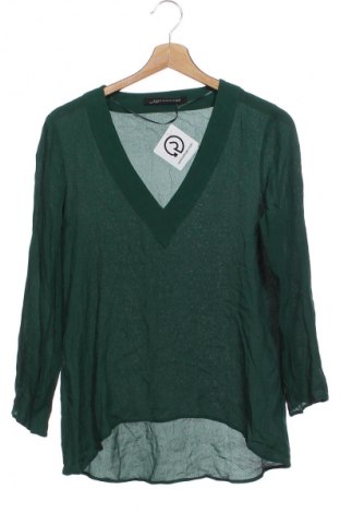 Damen Shirt Zara, Größe XS, Farbe Grün, Preis 4,99 €