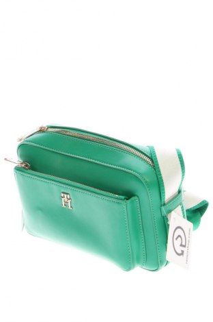 Дамска чанта Tommy Hilfiger, Цвят Зелен, Цена 194,99 лв.