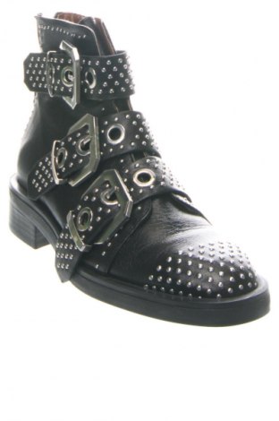 Botine de damă Zara, Mărime 35, Culoare Negru, Preț 158,69 Lei