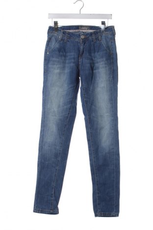 Γυναικείο Τζίν Bershka, Μέγεθος M, Χρώμα Μπλέ, Τιμή 27,67 €