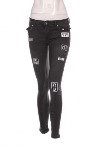 Damen Jeans Bershka, Größe S, Farbe Schwarz, Preis 6,99 €