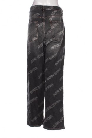 Damen Jeans Bershka, Größe XL, Farbe Mehrfarbig, Preis 20,99 €